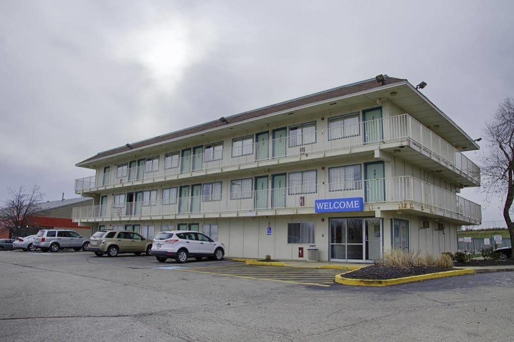 Super 8 By Wyndham Florence Exterior foto